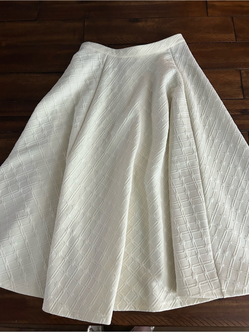 J.O.A. White Textured Midi A-Line Skirt